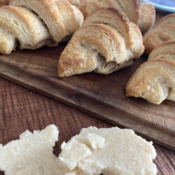 3月パン　croissant（酒粕 入り）