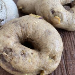 10月パン campagne di castagna(和栗もち麦クルミ入りカンパーニュ)bagles 栗ベーグル