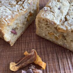 11月パン　玄米１００％（柿+小豆）