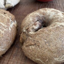 2月パン りんごクルミシナモンの香りカンパーニュ、ベーグル