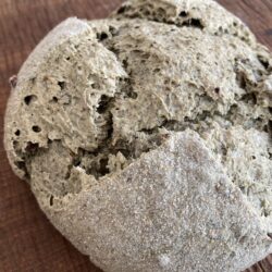 ６月パン新茶高きび入りカンパーニュ・ベーグル