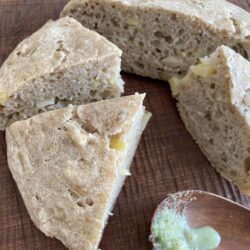 6月パン　(ジャガイモ+山椒の香りフォカッチャ)focaccia di patate