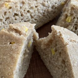 7月パン　(とうもろこしフォカッチャ)focaccia